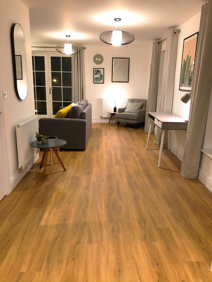 Parkside Penthouse Apartment Yeovil Luaran gambar